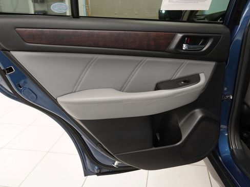 Used 2019 Subaru Outback 2.5i Limited w/ Popular Package #2 image 27