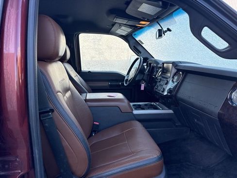 Used 2015 Ford F350 Platinum image 9