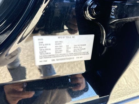 Used 2026 Tesla Model Y Long Range RWD image 37
