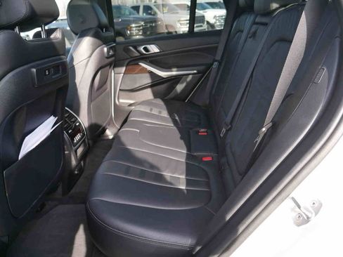 Used 2019 BMW X5 xDrive40i w/ Convenience Package image 16
