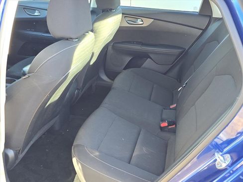 Used 2020 Kia Forte LXS image 10