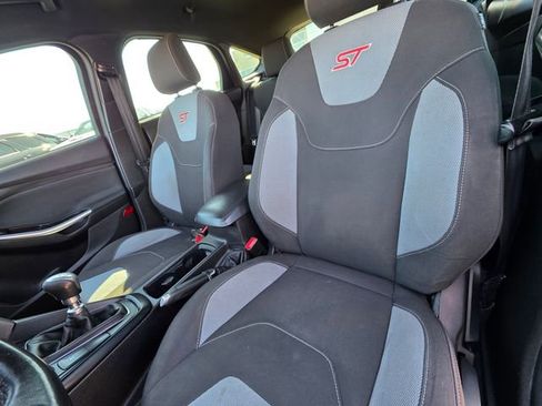 Used 2016 Ford Focus ST image 23