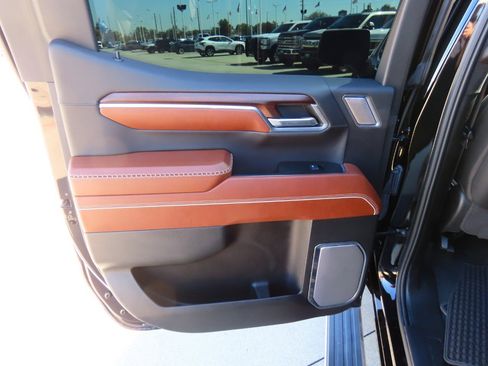 Used 2024 GMC Sierra 1500 Denali Ultimate image 19