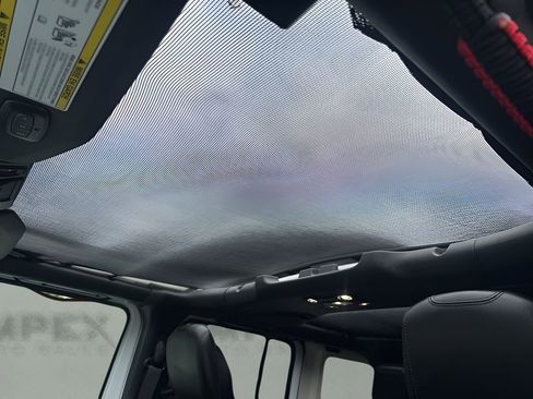 Used 2022 Jeep Wrangler Unlimited Rubicon w/ Steel Bumper Group image 10