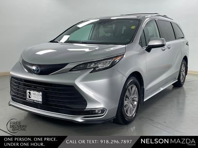 Used 2021 Toyota Sienna XLE