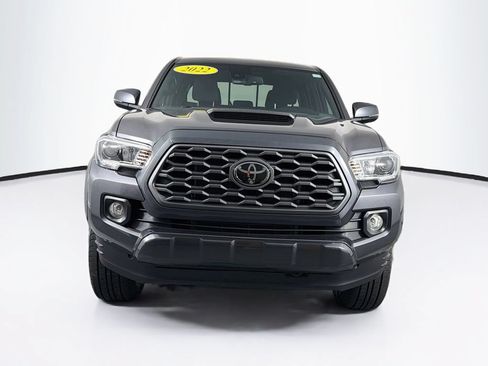 Used 2022 Toyota Tacoma TRD Sport w/ Technology Package AWD/4WD image 2