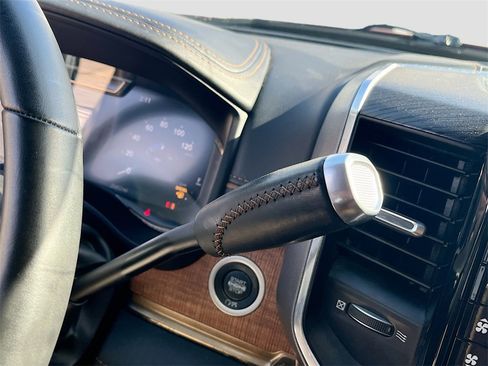 Used 2023 RAM 3500 Limited image 17