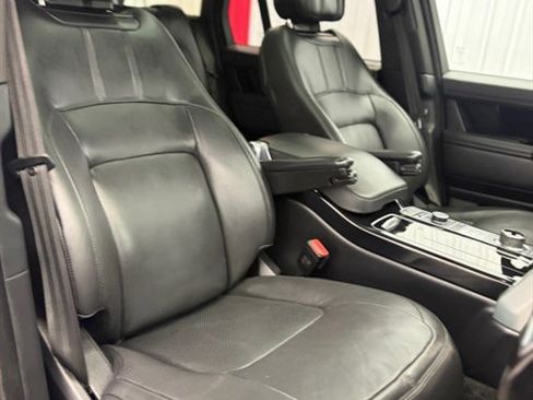 Used 2020 Land Rover Range Rover HSE AWD/4WD image 16