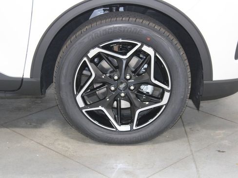 New 2026 Ford Escape Platinum w/ Premium Technology Package image 11