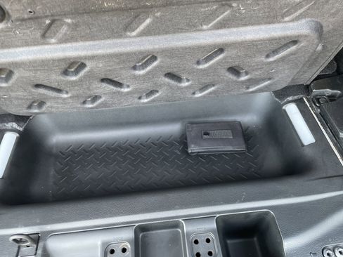 Used 2017 Jeep Wrangler Unlimited Sport w/ Quick Order Package 24S image 18