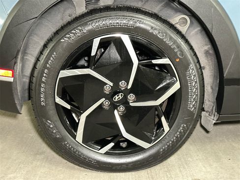 Used 2024 Hyundai Ioniq 5 SEL image 9