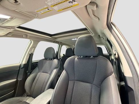 Used 2023 Subaru Forester Premium AWD/4WD image 18