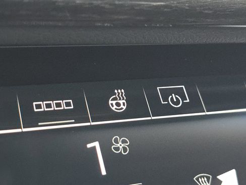 New 2026 Audi Q8 Premium image 14