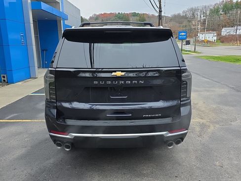 New 2025 Chevrolet Suburban Premier image 10