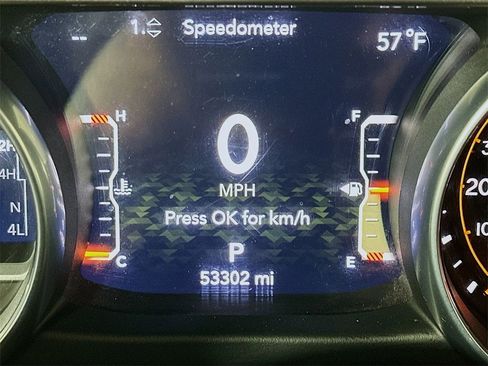 Used 2018 Jeep Wrangler Unlimited Sahara image 15