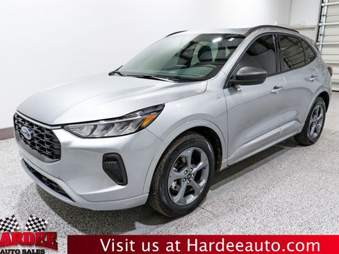 Used 2024 Ford Escape ST-Line image 2