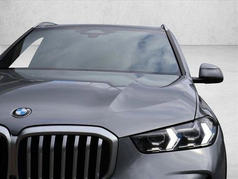 Used 2026 BMW X5 xDrive40i AWD/4WD image 2
