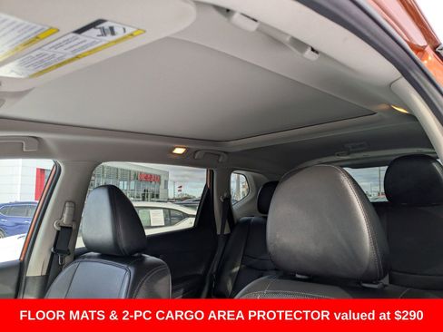 Used 2020 Nissan Rogue SL w/ Premium Package image 25