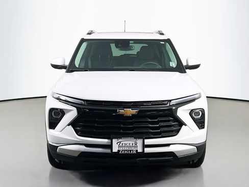 New 2026 Chevrolet TrailBlazer LT w/ Convenience Package image 2