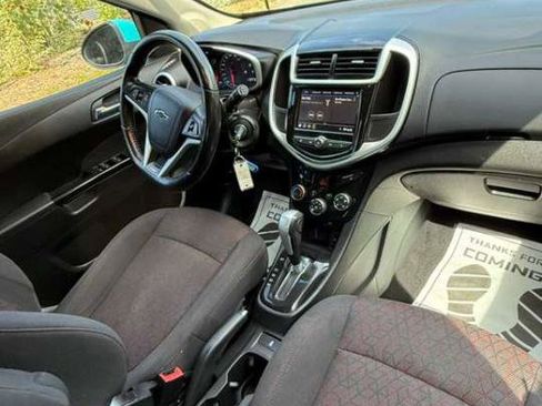 Used 2020 Chevrolet Sonic LT FWD image 4