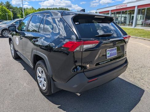 Used 2025 Toyota RAV4 LE AWD/4WD image 3