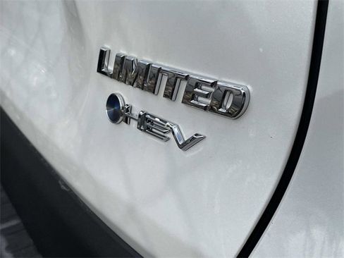 Used 2025 Toyota RAV4 Limited image 8