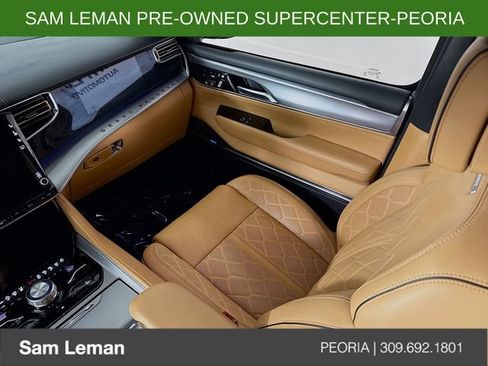 Used 2023 Jeep Grand Wagoneer Series III AWD/4WD image 25