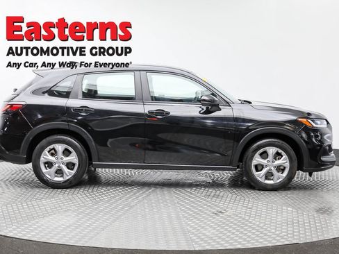 Used 2023 Honda HR-V LX image 4