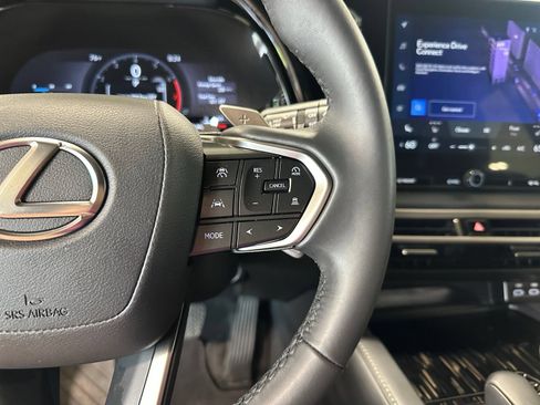 Used 2025 Lexus RX 350 FWD w/ Technology Package image 19