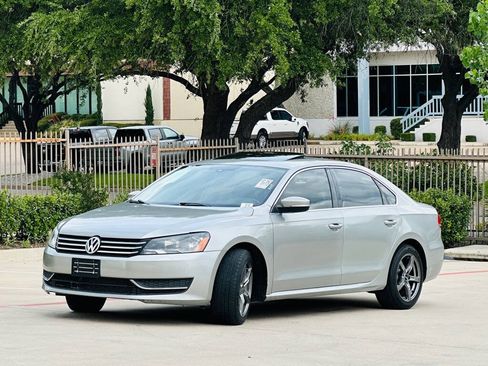 Used 2013 Volkswagen Passat 2.5 SE FWD image 3