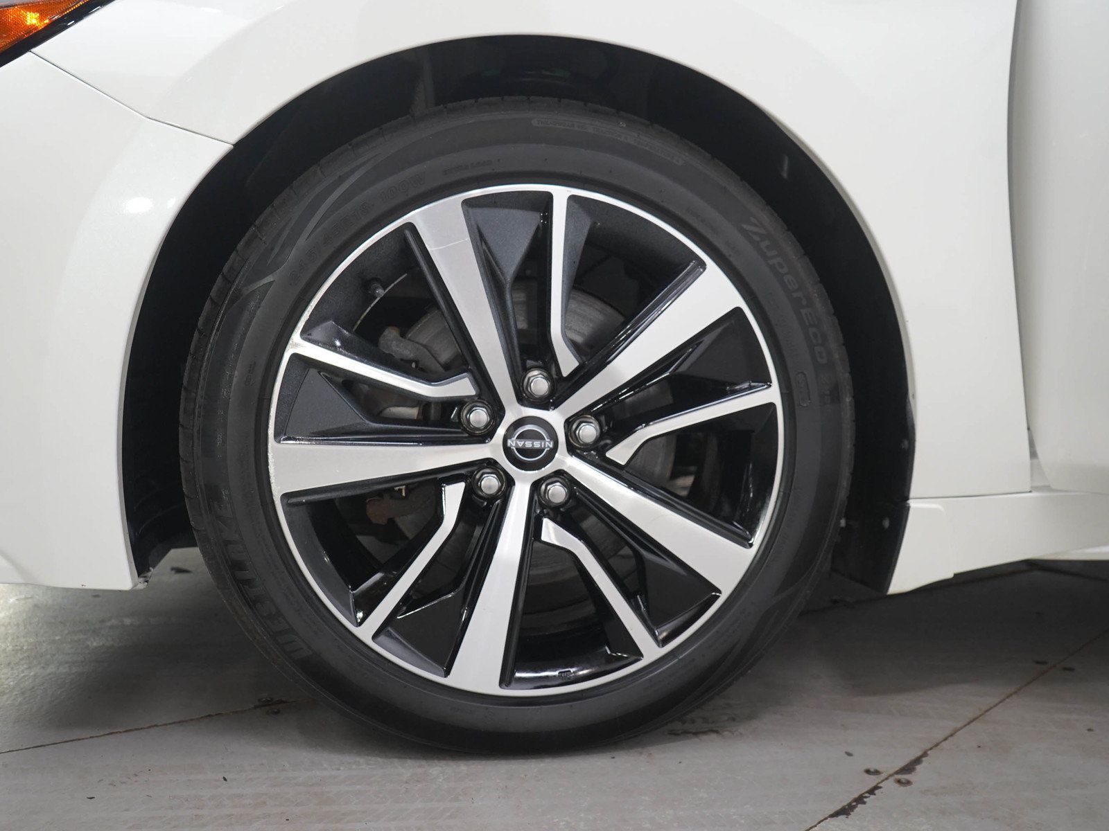 Used 2023 Nissan Maxima SL FWD image 28