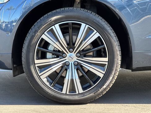 Certified 2023 Volvo XC60 B5 Plus w/ Climate Package FWD image 25