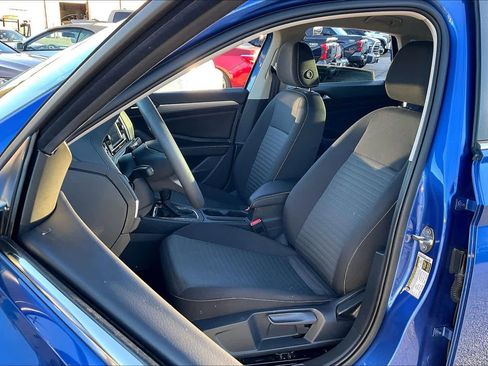 Used 2023 Volkswagen Jetta S image 7