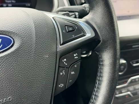 Used 2019 Ford Edge SEL w/ Equipment Group 201A AWD/4WD image 11
