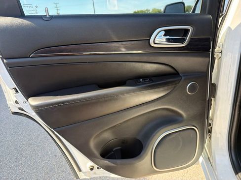 Used 2018 Jeep Grand Cherokee High Altitude AWD/4WD image 24