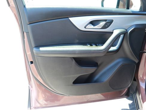 Used 2023 Chevrolet Blazer LT FWD image 9