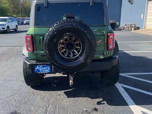Used 2022 Ford Bronco Outer Banks AWD/4WD image 5