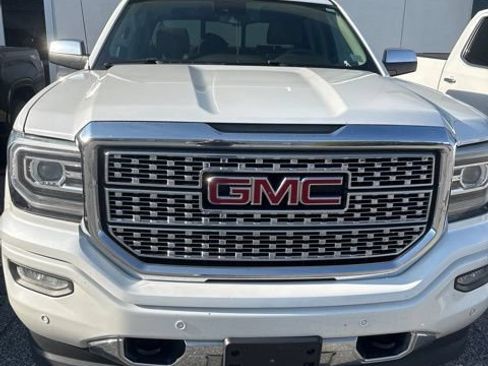 Used 2017 GMC Sierra 1500 Denali AWD/4WD image 2