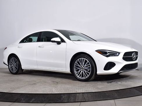 Certified 2025 Mercedes-Benz CLA 250 4MATIC image 8