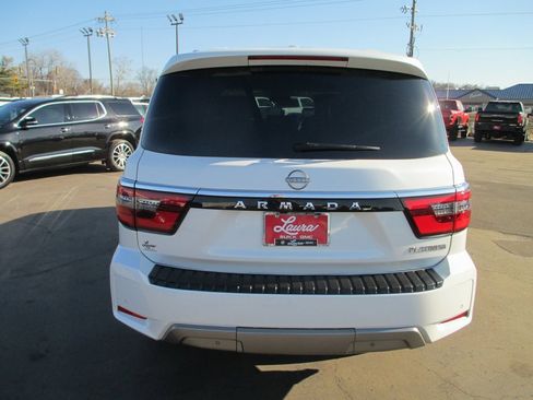 Used 2022 Nissan Armada Platinum w/ Captain's Chairs Package image 5