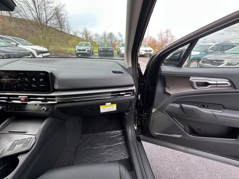 New 2026 Kia Sportage EX AWD/4WD image 18