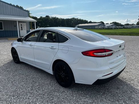 Used 2019 Ford Fusion SEL FWD image 5