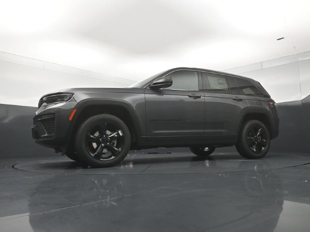 New 2026 Jeep Grand Cherokee Limited w/ Limited Altitude Package AWD/4WD image 20