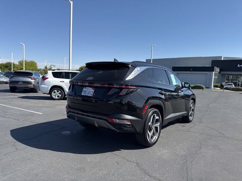 Used 2022 Hyundai Tucson Limited AWD/4WD image 6