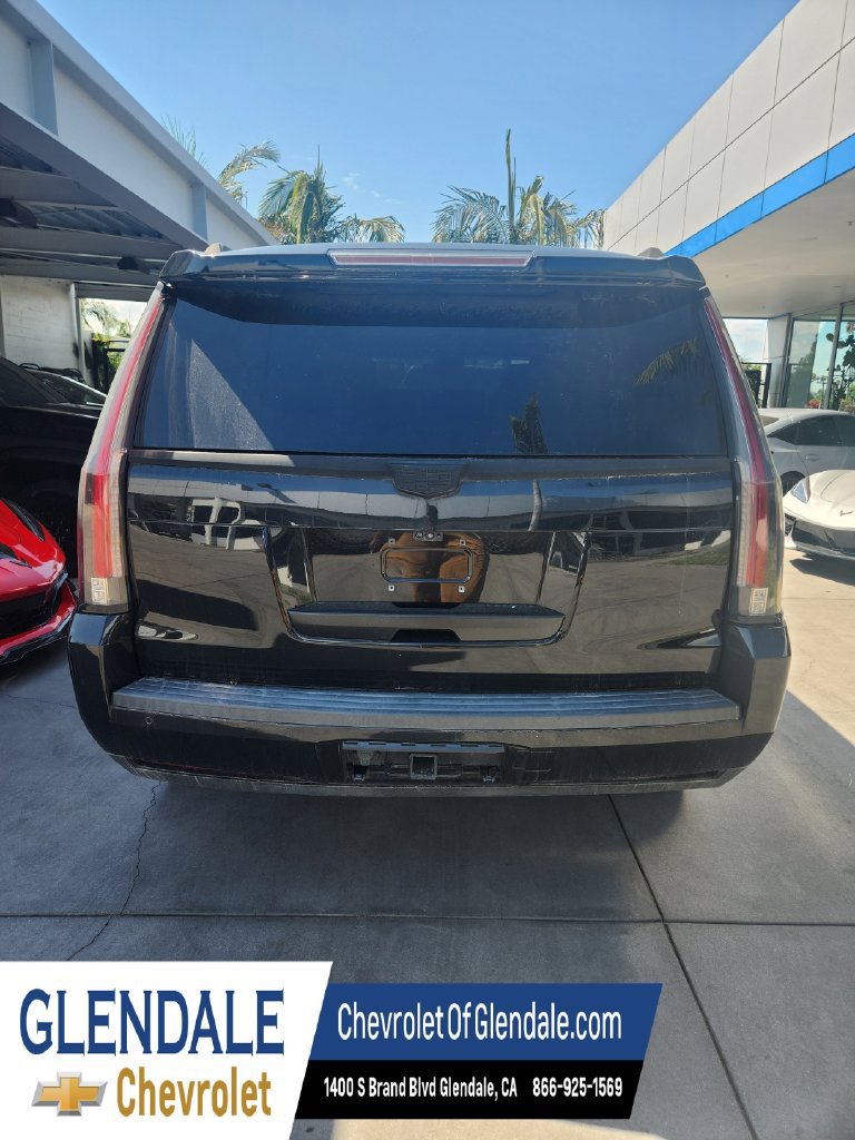 Certified 2017 Cadillac Escalade Luxury AWD/4WD image 6