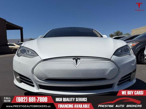 Used 2016 Tesla Model S 70D image 5