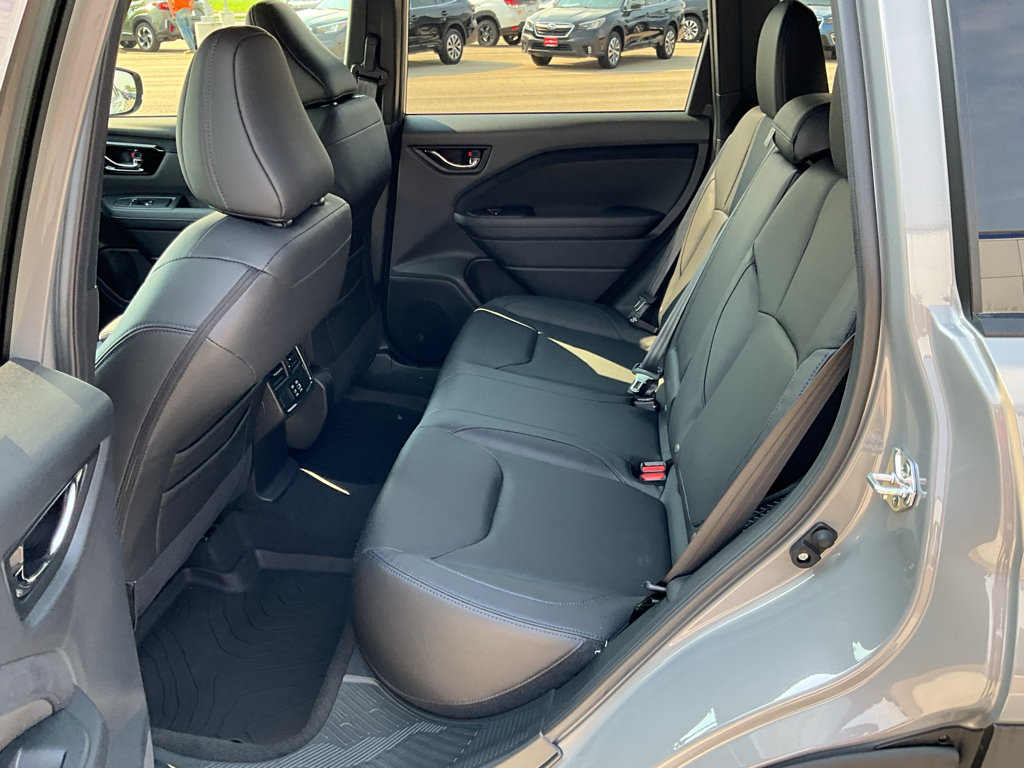 Certified 2025 Subaru Forester Limited AWD/4WD image 8