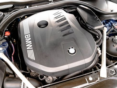 Used 2025 BMW 540i xDrive AWD/4WD image 43