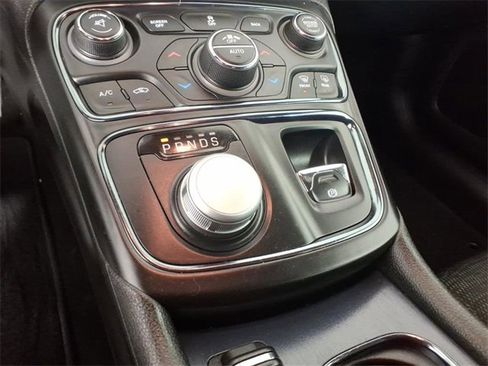 Used 2016 Chrysler 200 S w/ Comfort Group image 20