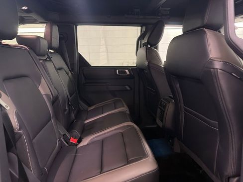 New 2025 Ford Bronco Outer Banks w/ Sasquatch Package image 29